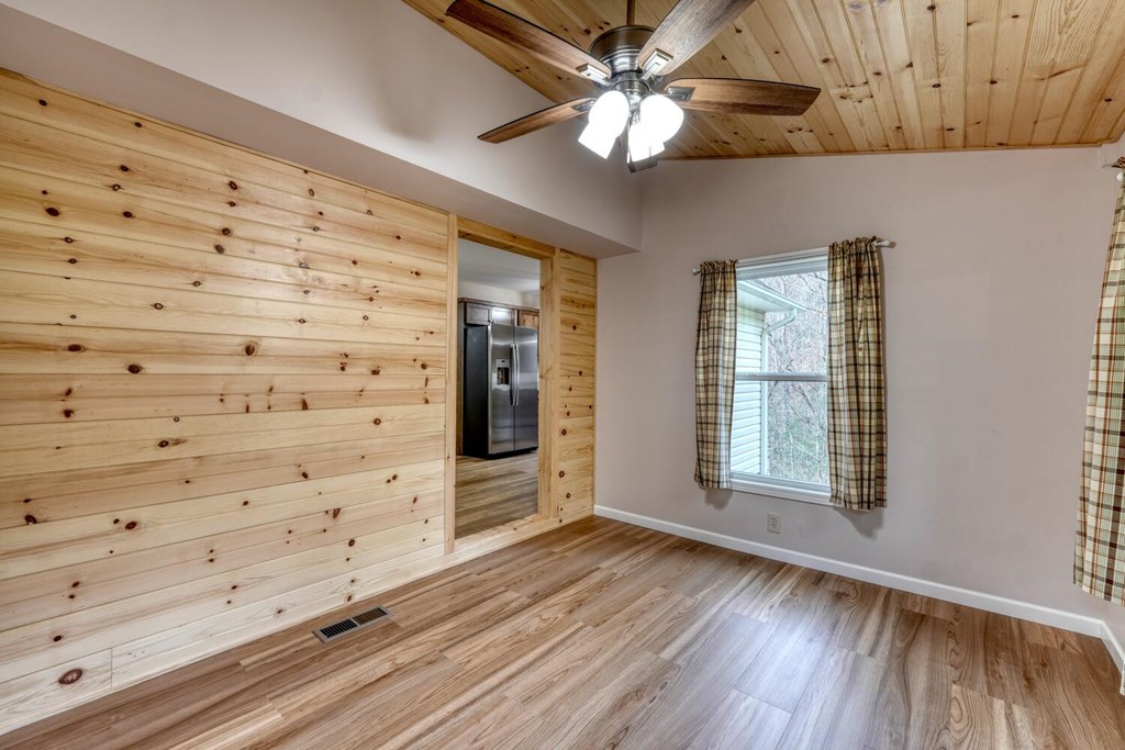 339 Henderson Road Young Harris, GA 30582 - Photo 20 of 51