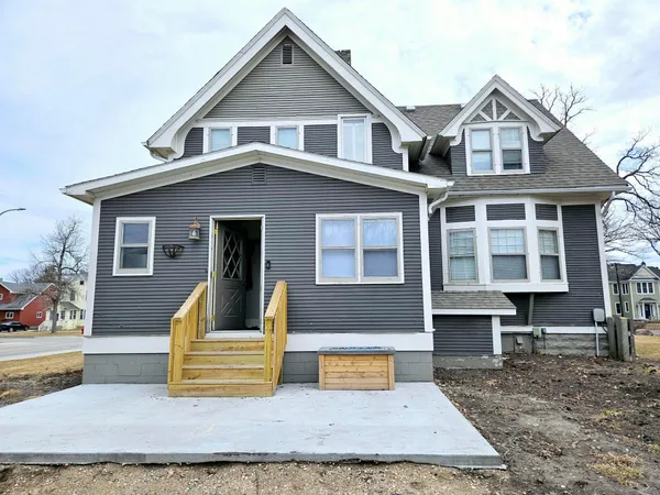 $200,000 | 721 North Labree Avenue, Thief River Falls, MN 56701