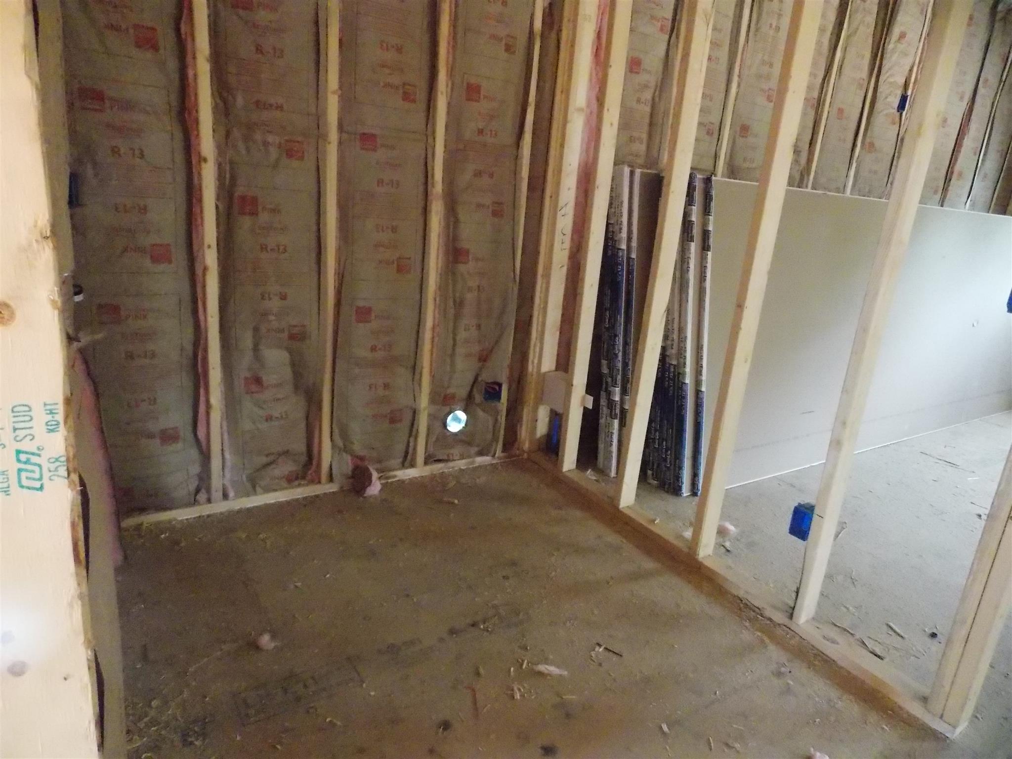 495 Ben Green Road Lebanon, TN 37090 - Photo 2 of 16 a view of a room with windows