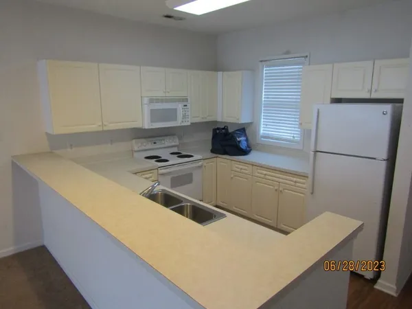 $1,425 | 901 West Port Drive, Unit 106, North Myrtle Beach, SC 29582