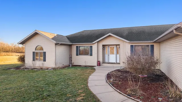 $750,000 | 4415 Old Stone Road, Oregon, WI 53575