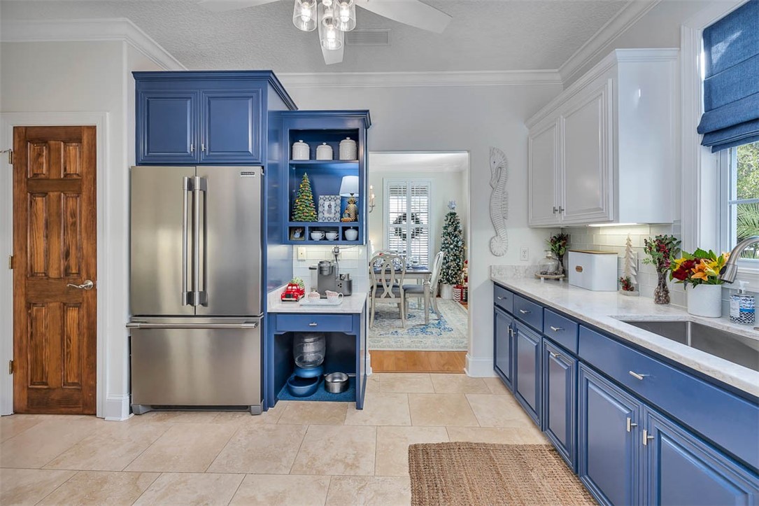 242 McIntosh Avenue St. Simons Island, GA 31522 - Photo 11 of 51