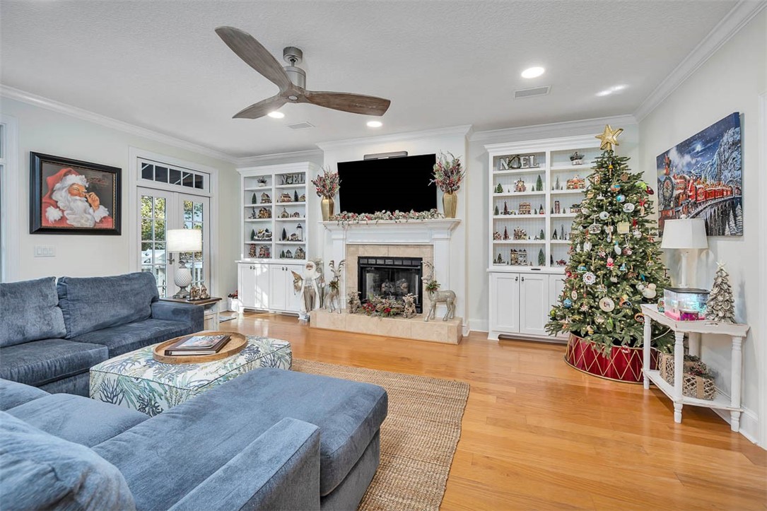 242 McIntosh Avenue St. Simons Island, GA 31522 - Photo 15 of 51