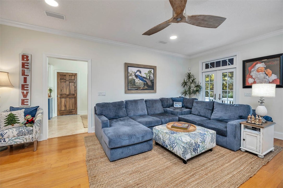 242 McIntosh Avenue St. Simons Island, GA 31522 - Photo 16 of 51