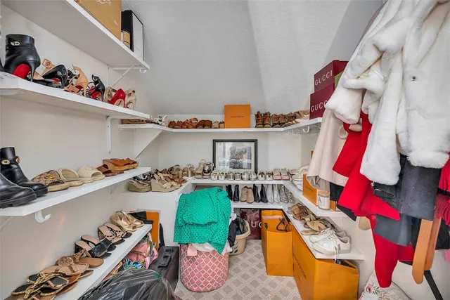 $1,295,000 | 242 McIntosh Avenue, St. Simons Island, GA 31522