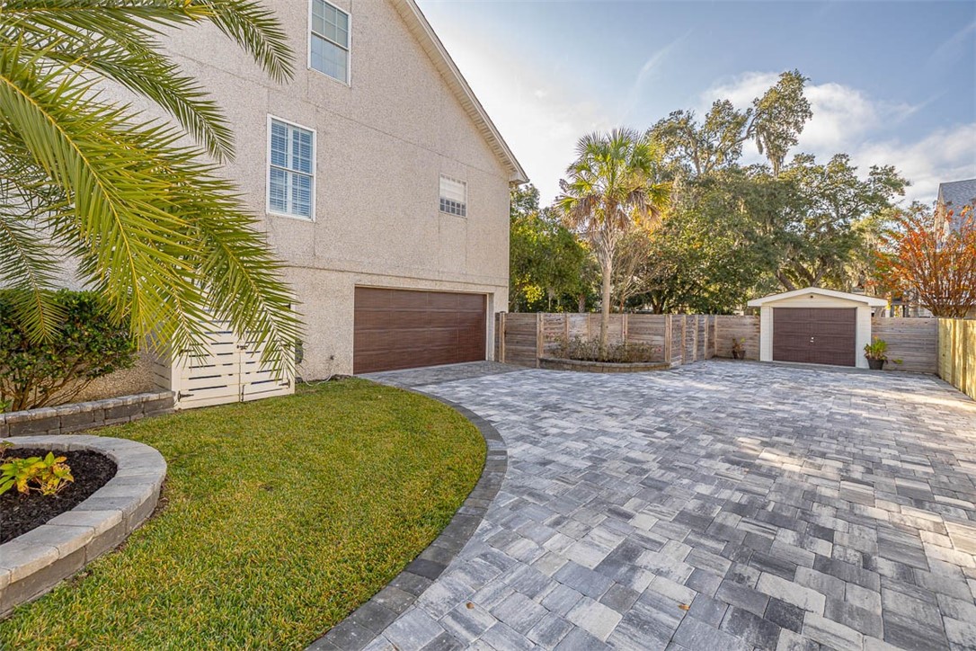242 McIntosh Avenue St. Simons Island, GA 31522 - Photo 45 of 51