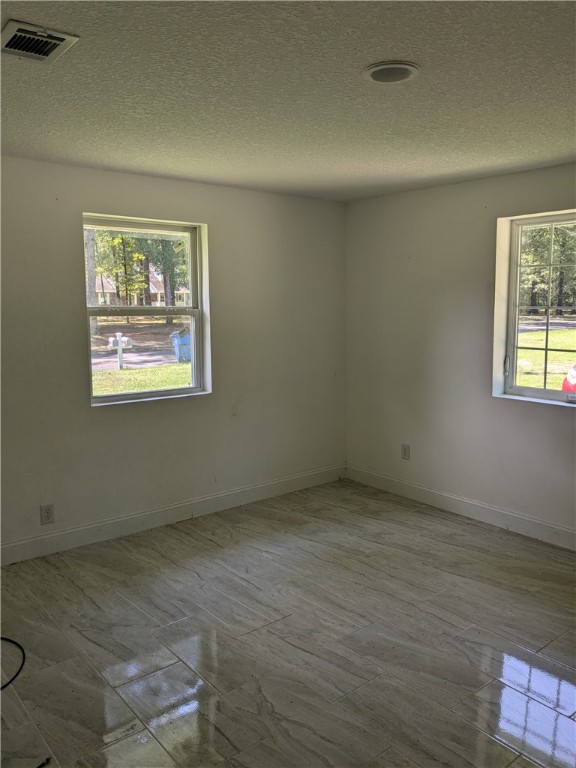 4155 Pinecrest Road Waycross, GA 31503 - Photo 8 of 10