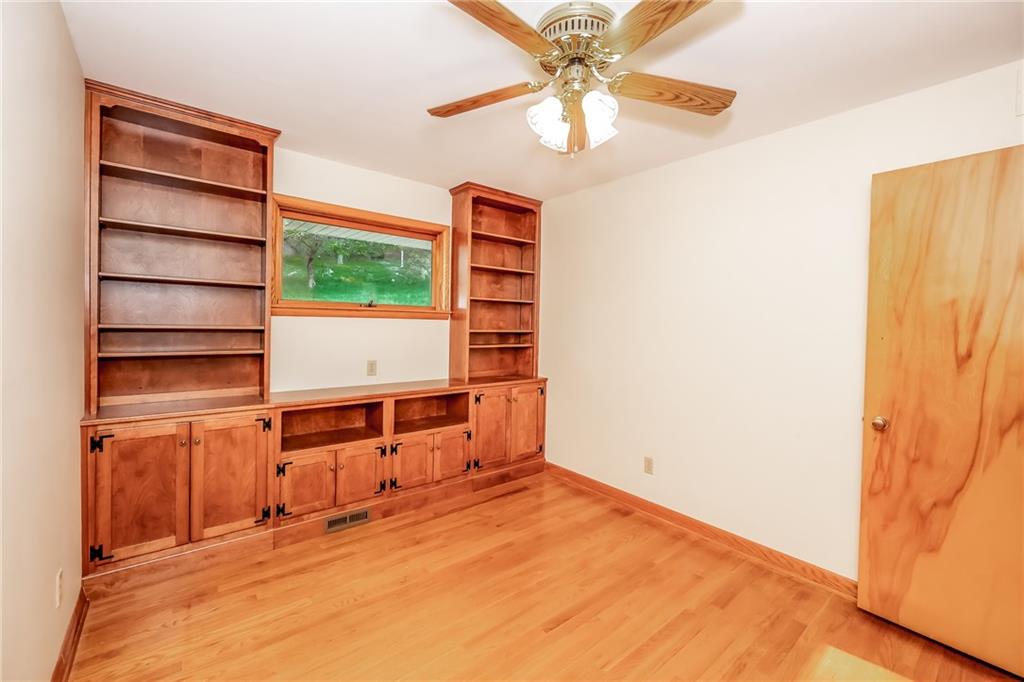465 North 9th Street Indiana, PA 15701 - Photo 17 of 28