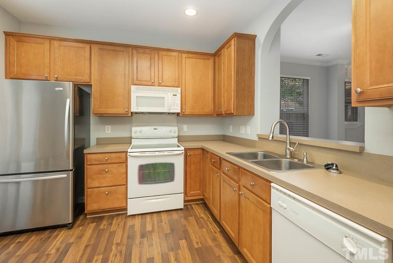 4311 Sugarbend Way Raleigh, NC 27606 - Photo 11 of 26 Gallery Image 11