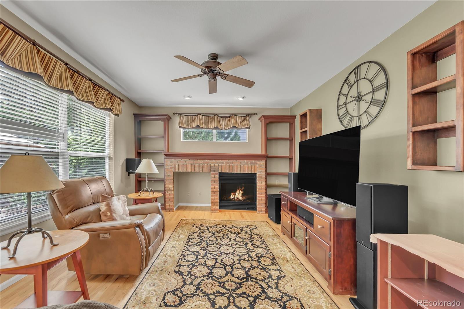 10041 Hughes Way Highlands Ranch, CO 80126 - Photo 12 of 42 Gallery Image 12