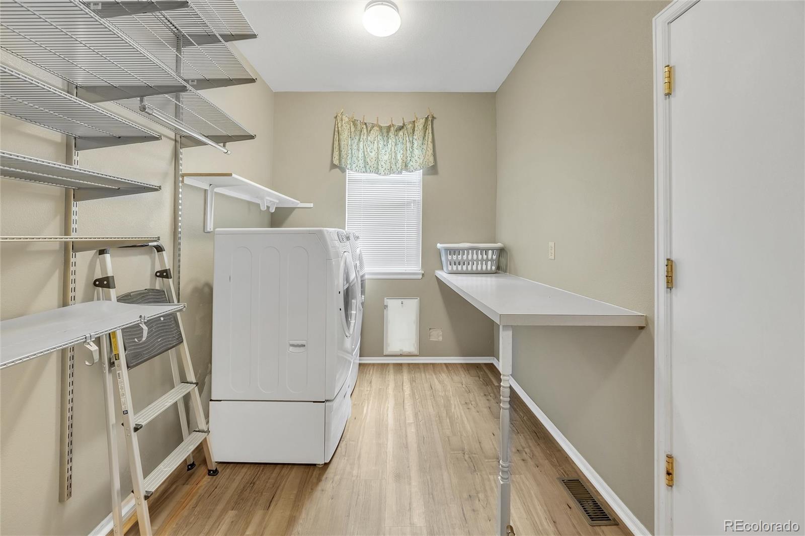10041 Hughes Way Highlands Ranch, CO 80126 - Photo 20 of 42 Gallery Image 20