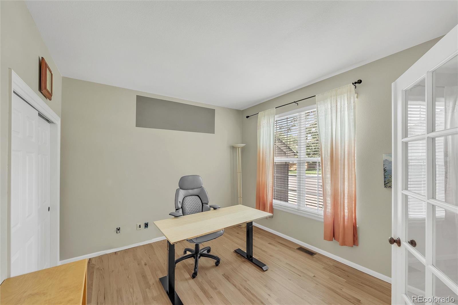 10041 Hughes Way Highlands Ranch, CO 80126 - Photo 5 of 42 Gallery Image 5
