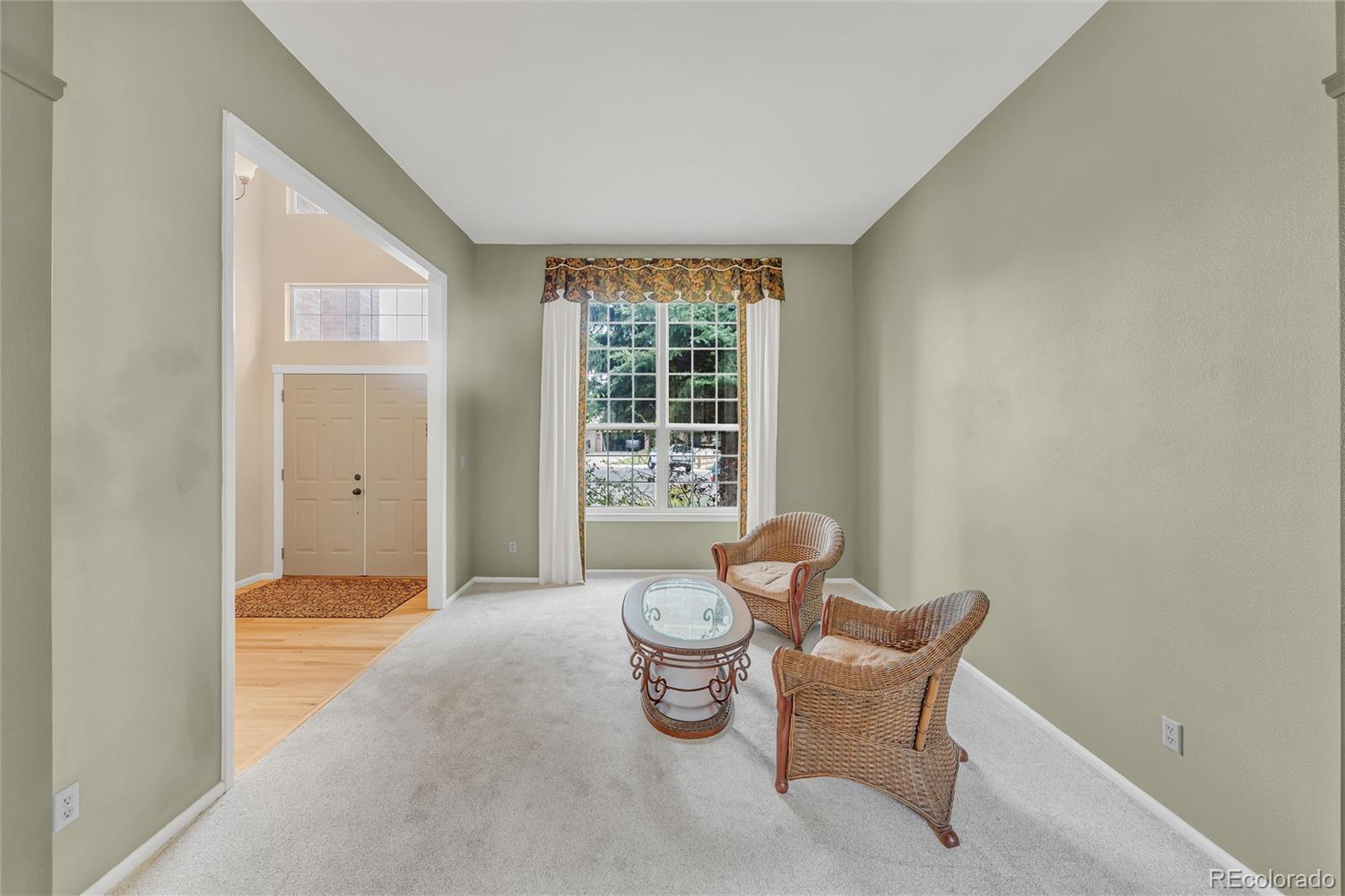 10041 Hughes Way Highlands Ranch, CO 80126 - Photo 8 of 42 Gallery Image 8