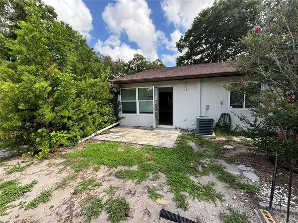 $1,750 | 2220 Bancroft Circle South, Unit D, Palm Harbor, FL 34683