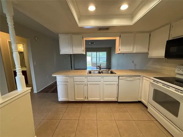 $1,750 | 2220 Bancroft Circle South, Unit D, Palm Harbor, FL 34683