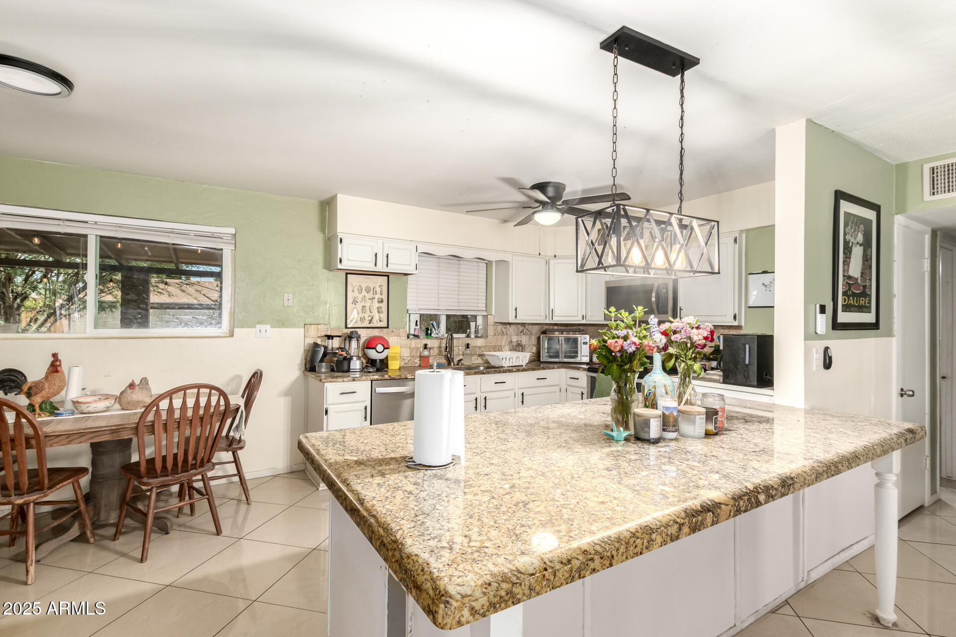 3842 West Ocotillo Road Phoenix, AZ 85019 - Photo 11 of 29 13 Ocotillo