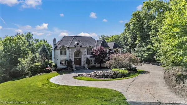 $2,499,000 | 4359 Longview Drive, Lapeer, MI 48446