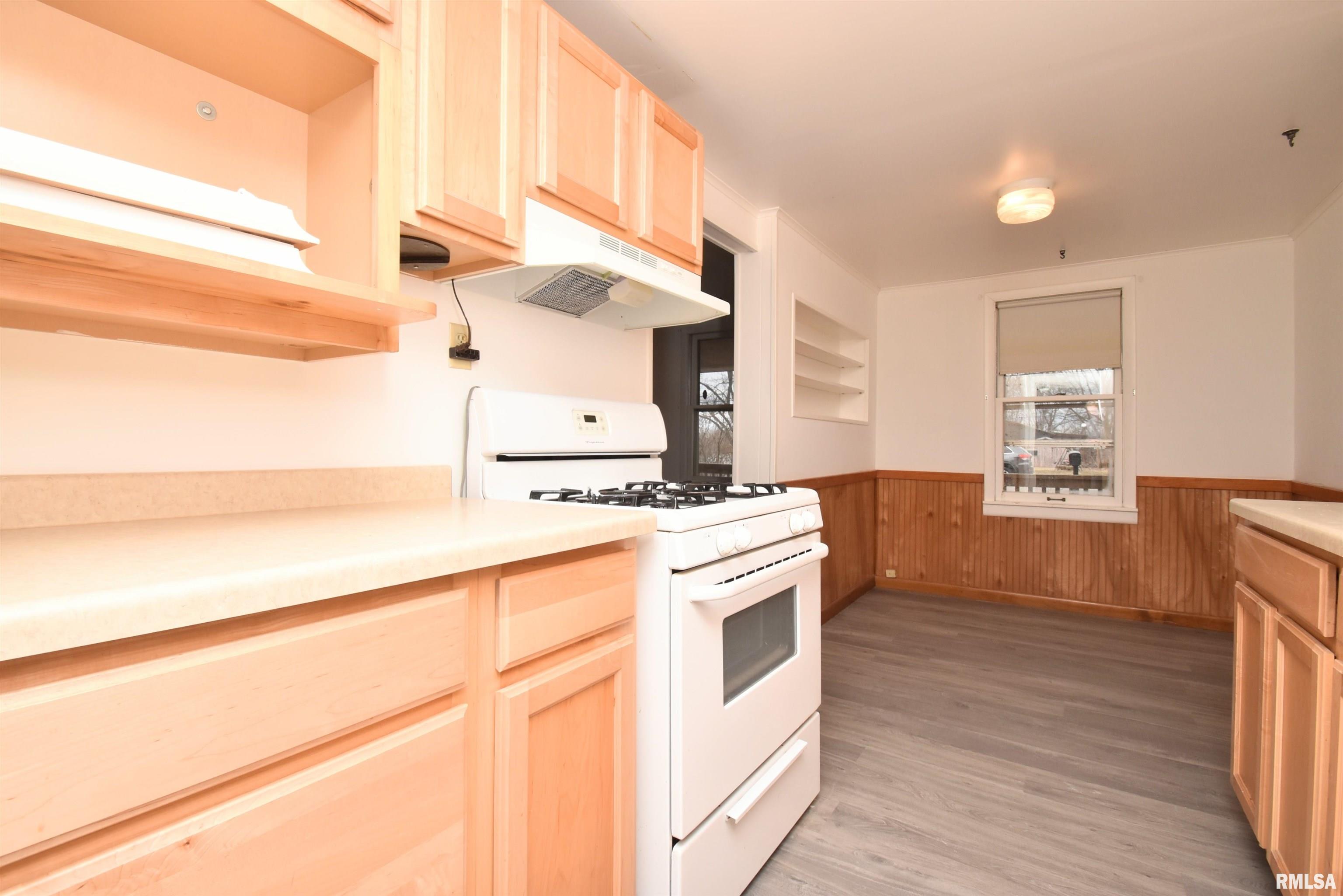 328 East High Street Creve Coeur, IL 61610 - Photo 12 of 30