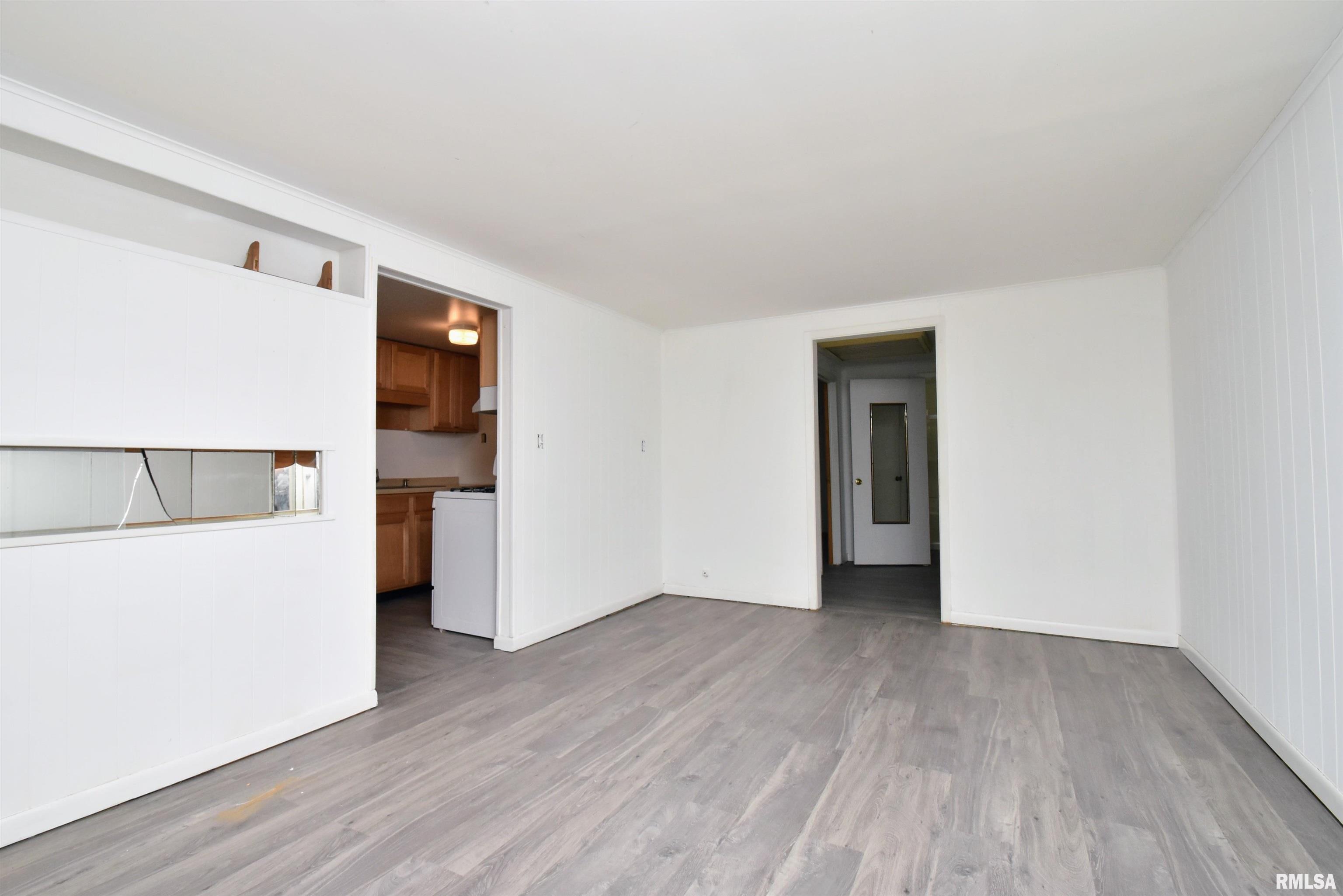 328 East High Street Creve Coeur, IL 61610 - Photo 18 of 30