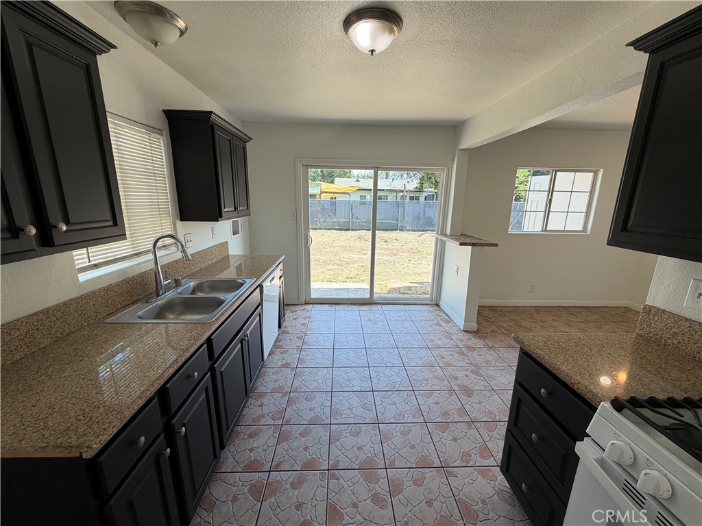 5750 Willard Way Riverside, CA 92504 - Photo 12 of 36