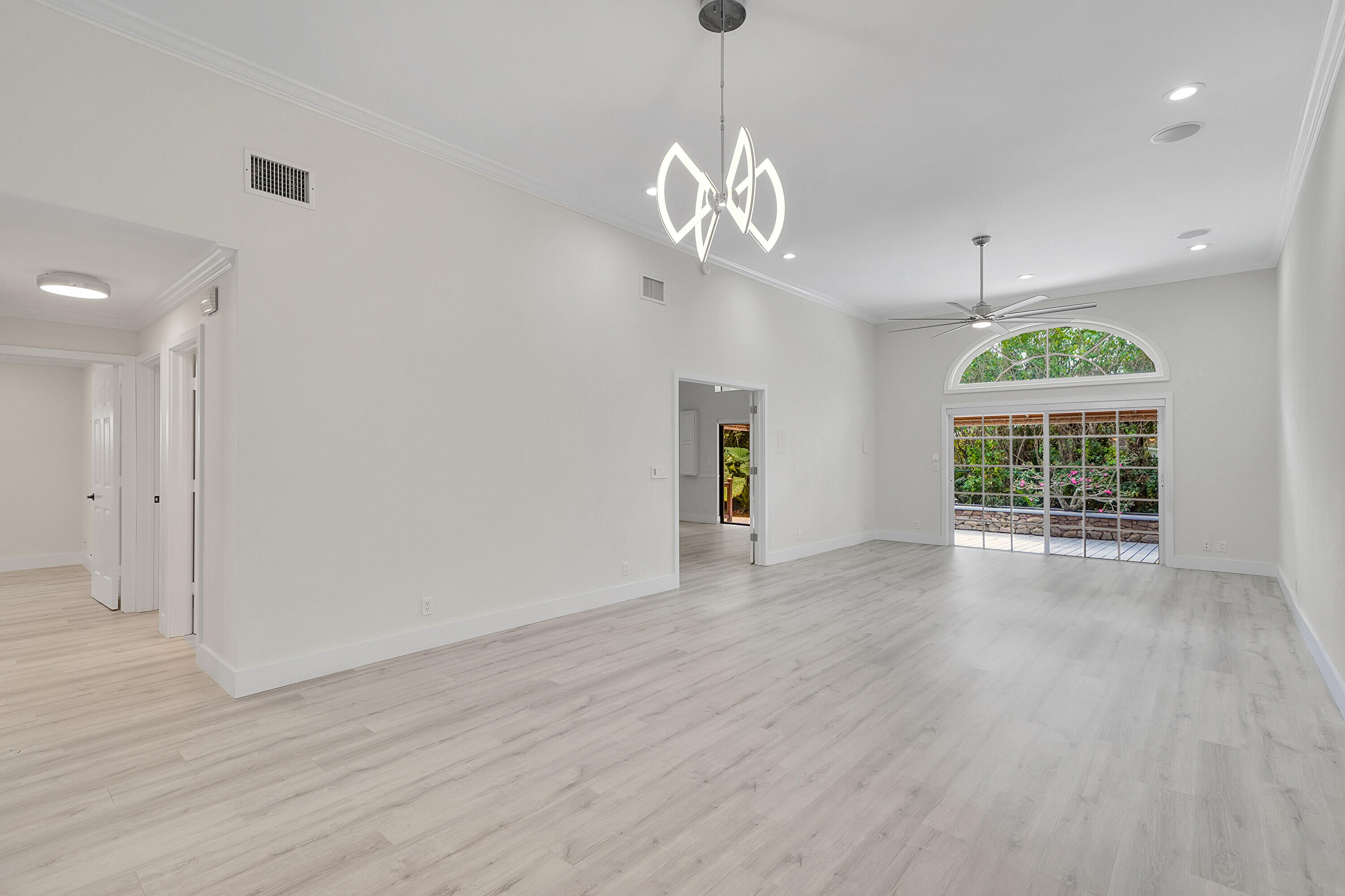 Undisclosed Address Boca Raton, FL 33486 - Photo 6 of 45 Living Room