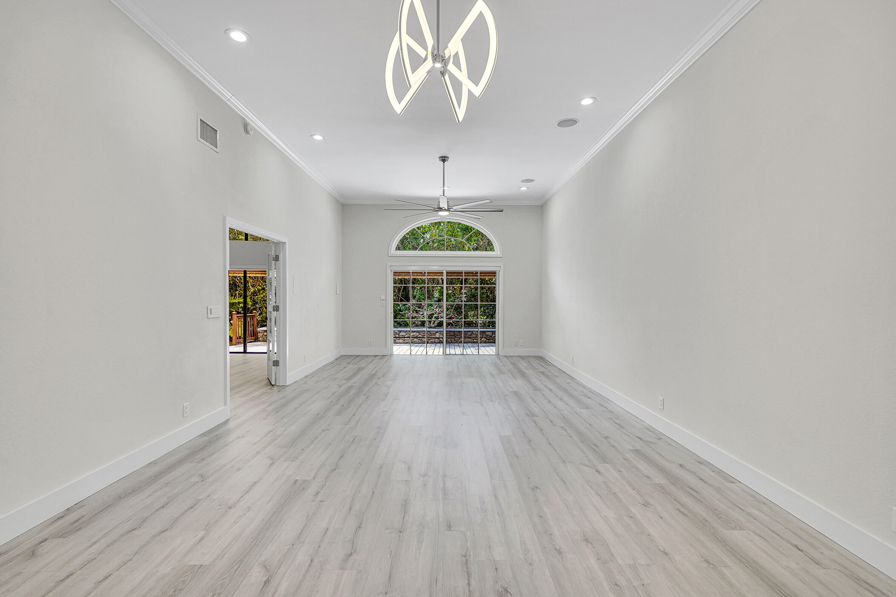 Undisclosed Address Boca Raton, FL 33486 - Photo 7 of 45 Living Room