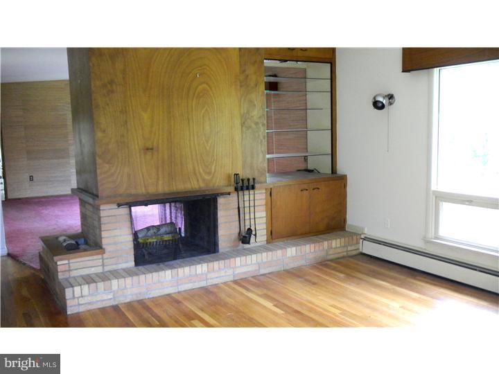 371 Mountain View Road Skillman, NJ 08558 - Photo 6 of 11 Living Room