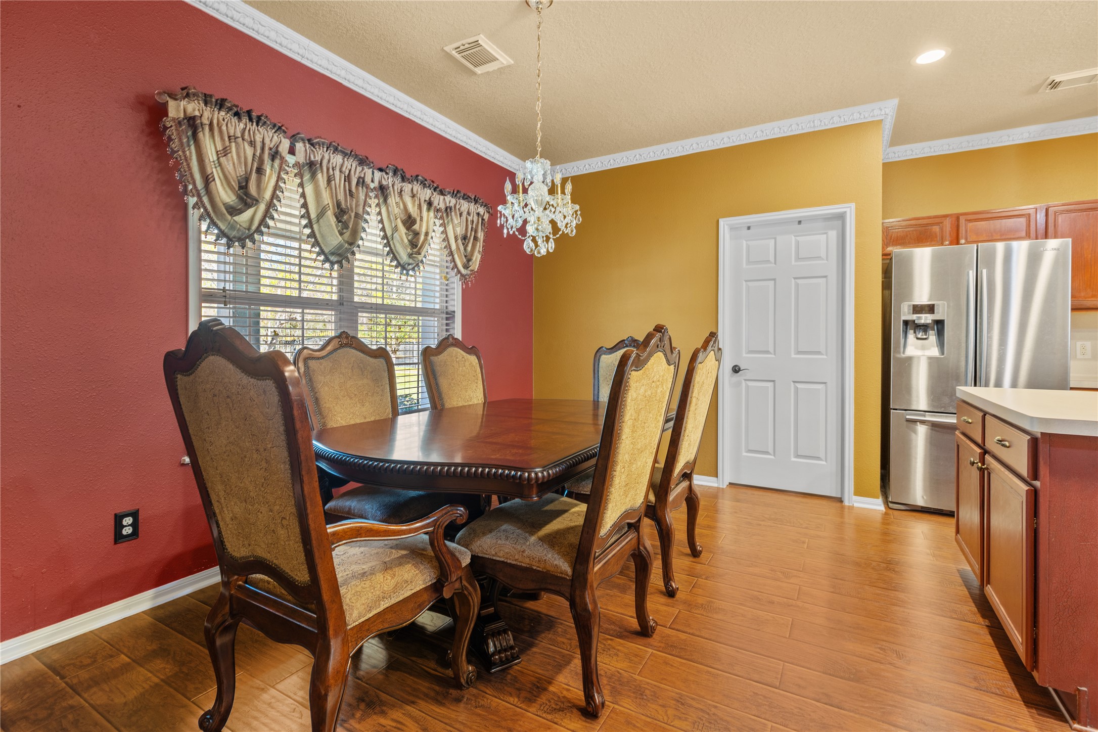 11547 Crockett Martin Road Conroe, TX 77306 - Photo 13 of 46
