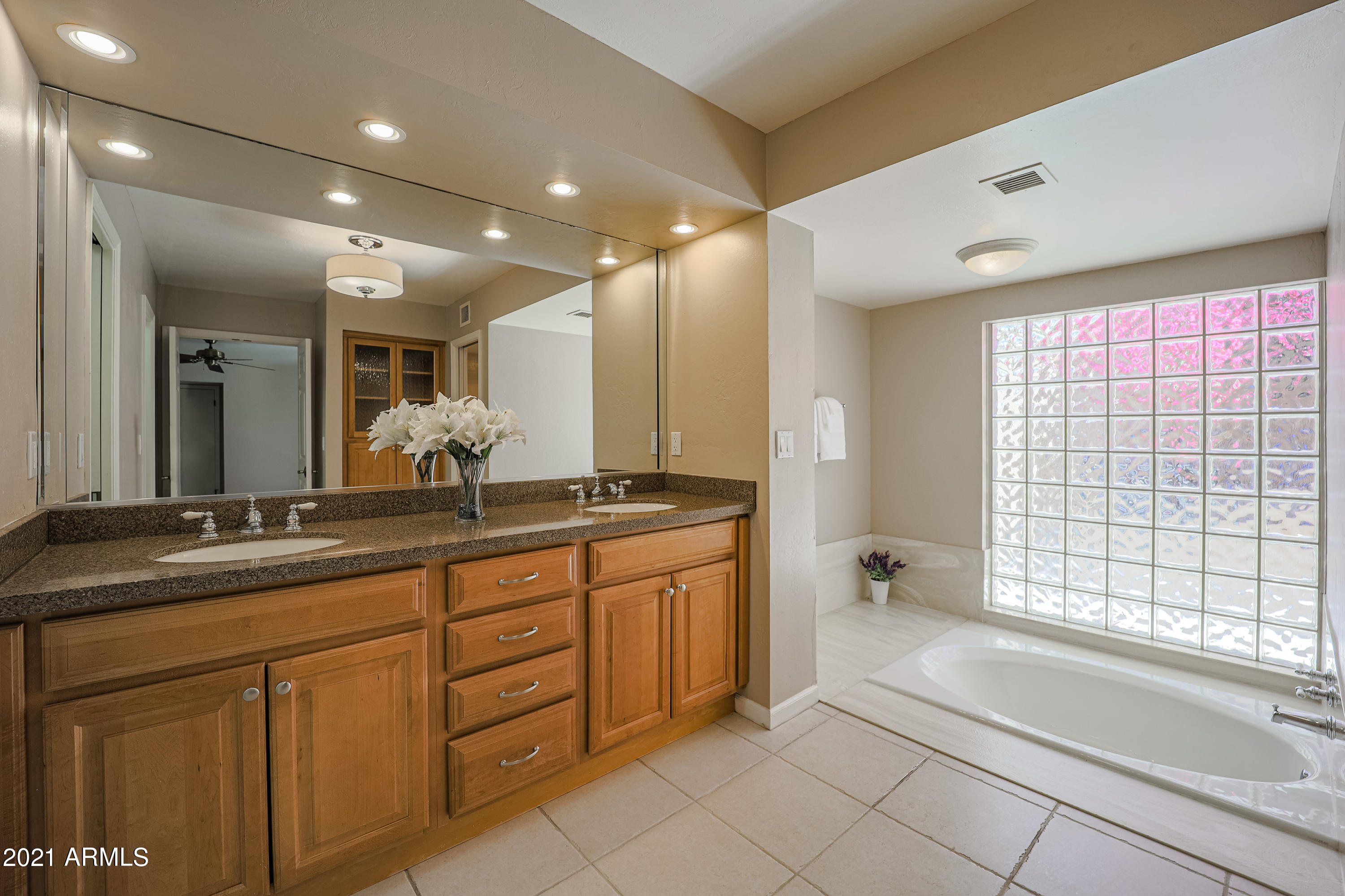 4434 East Camelback Road, Unit 134 Phoenix, AZ 85018 - Photo 6 of 42 B (25)