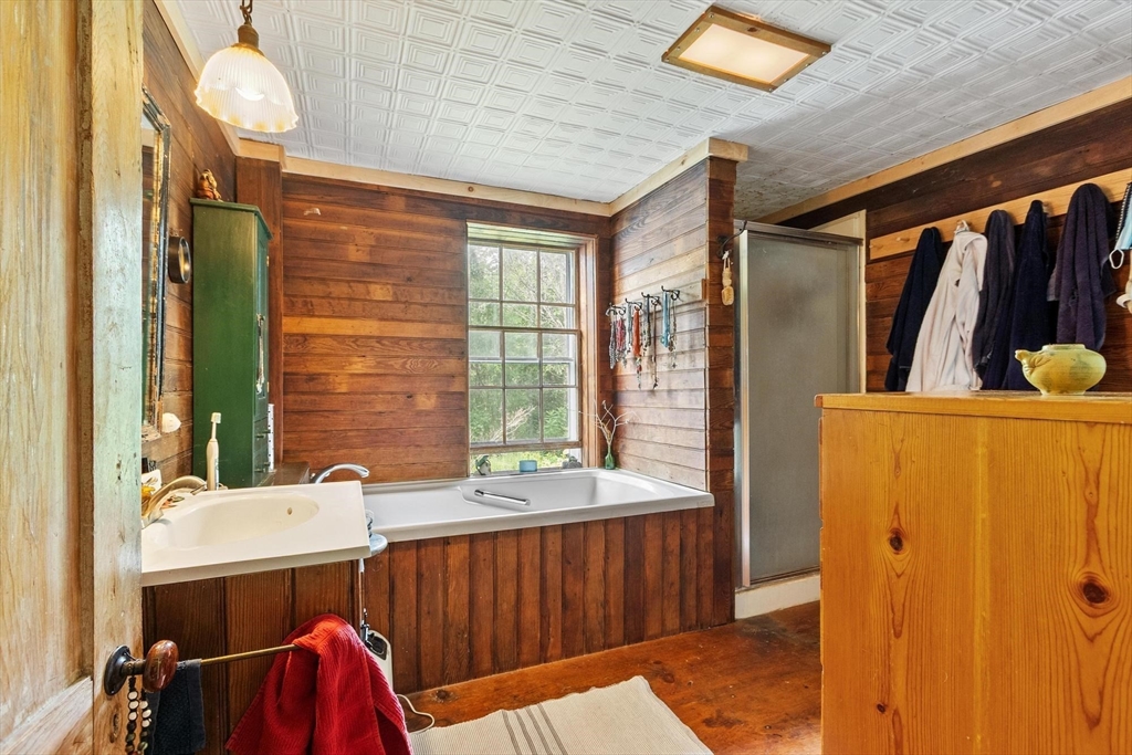 115 Ball Hill Road Princeton, MA 01541 - Photo 33 of 40 Gallery Image 33