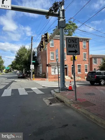 $1,150 | 829 West 9th Street, Wilmington, DE 19801