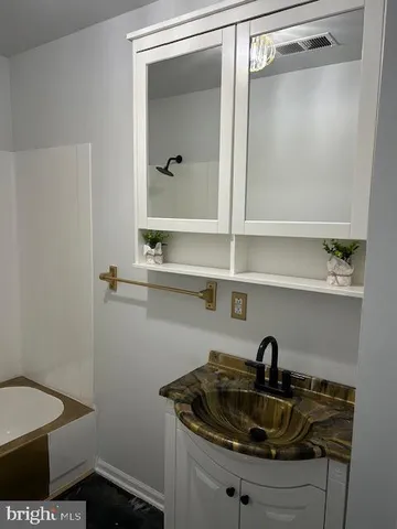 $1,150 | 829 West 9th Street, Wilmington, DE 19801