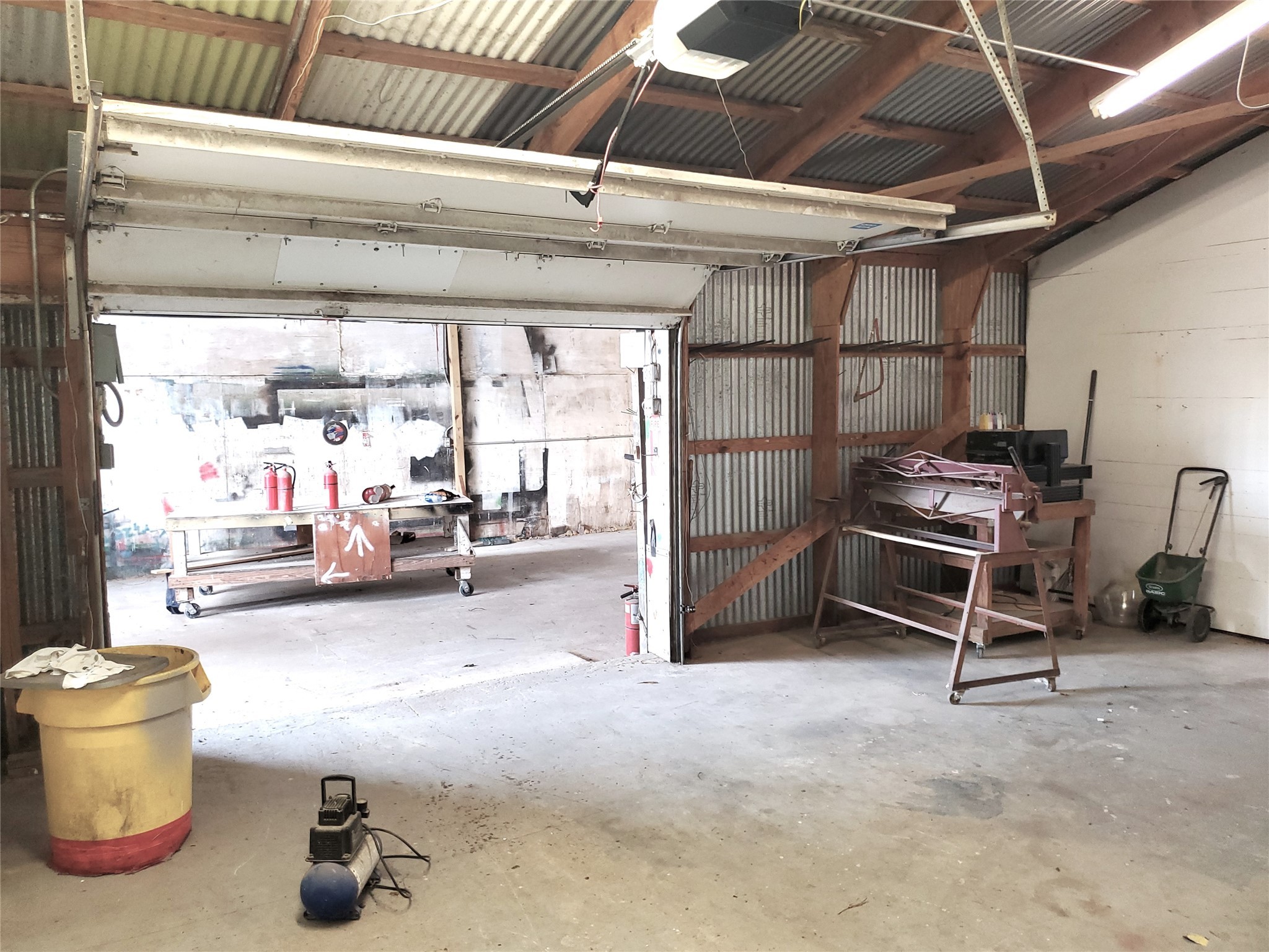 3135 Golfcrest Boulevard Houston, TX 77087 - Photo 13 of 21