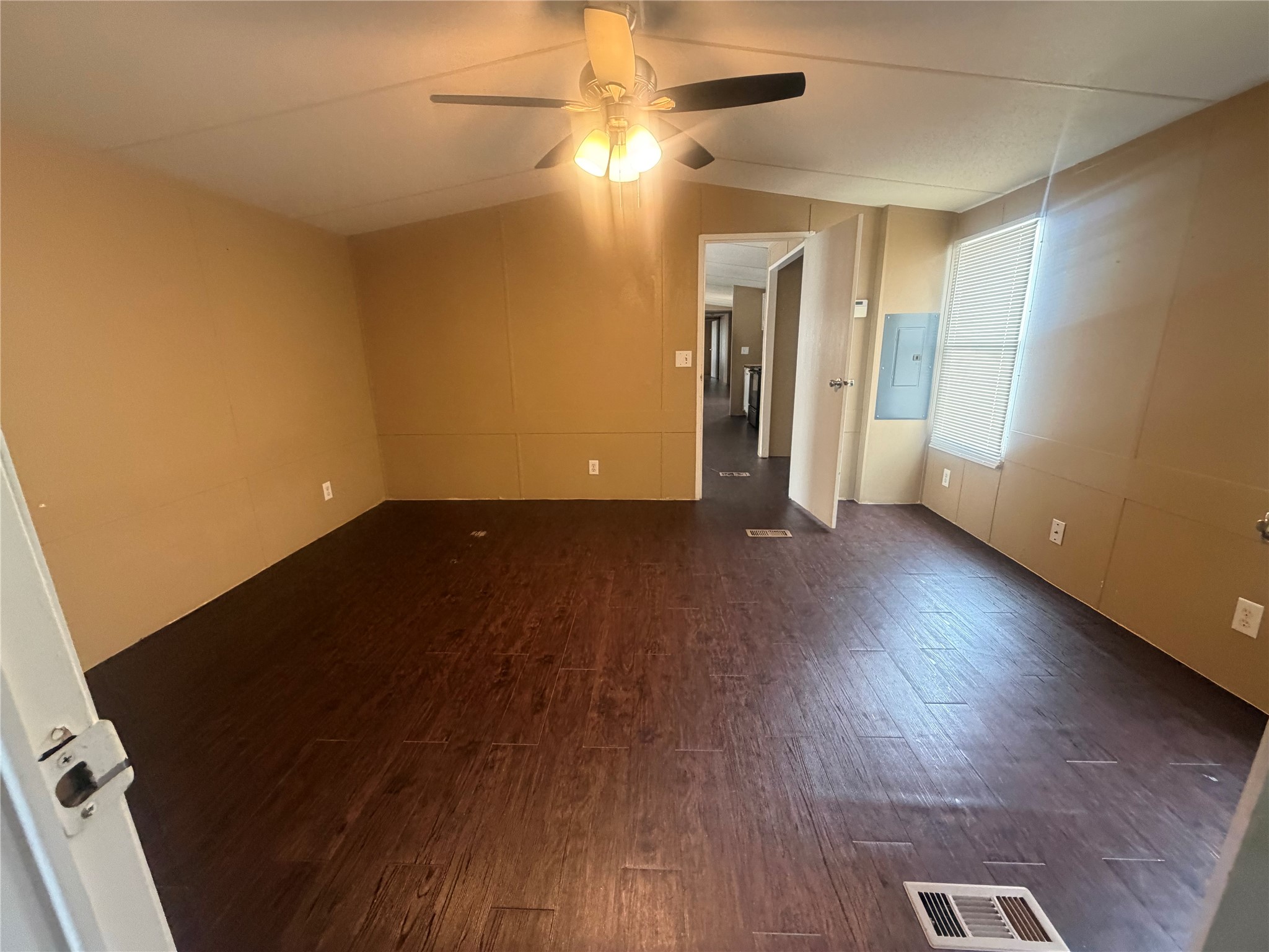 601 Clear Lake Road, Unit D Highlands, TX 77562 - Photo 3 of 12