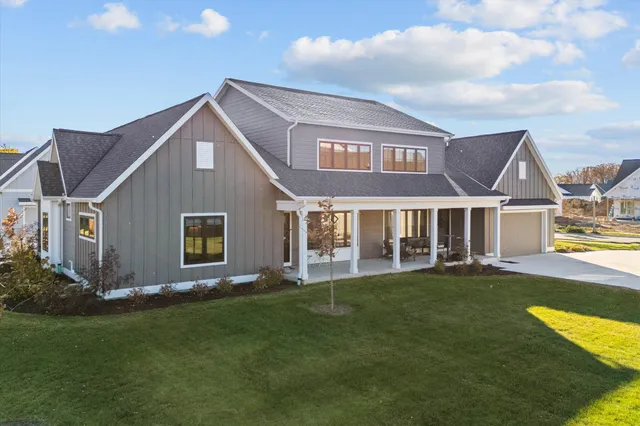 $595,000 | 525 Mdw Circle East, Kohler, WI 53044