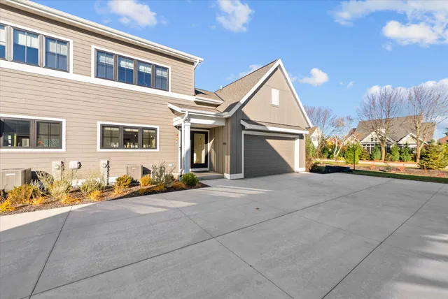 $595,000 | 525 Mdw Circle East, Kohler, WI 53044