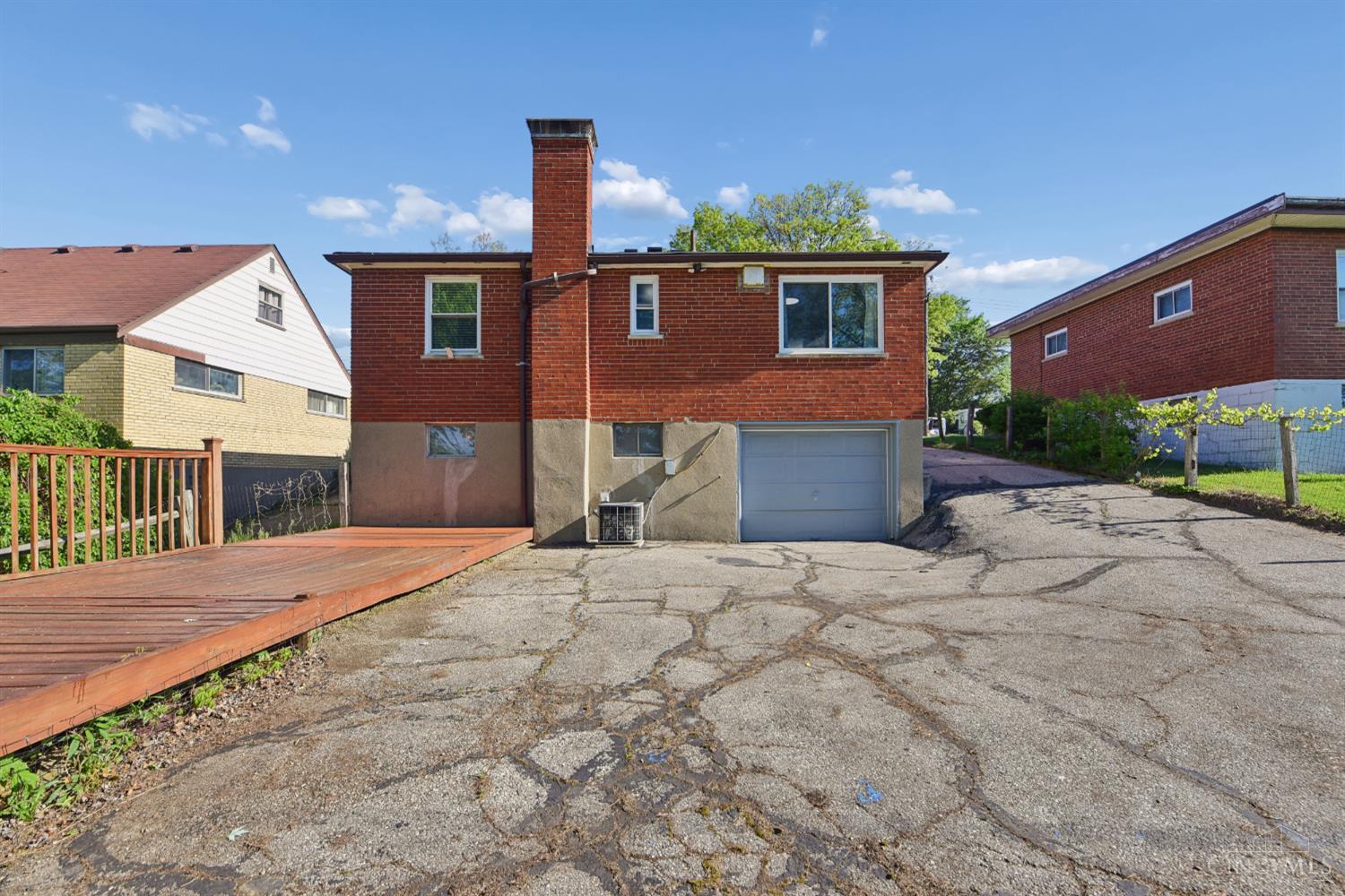 627 Roebling Road Cincinnati, OH 45238 - Photo 34 of 53
