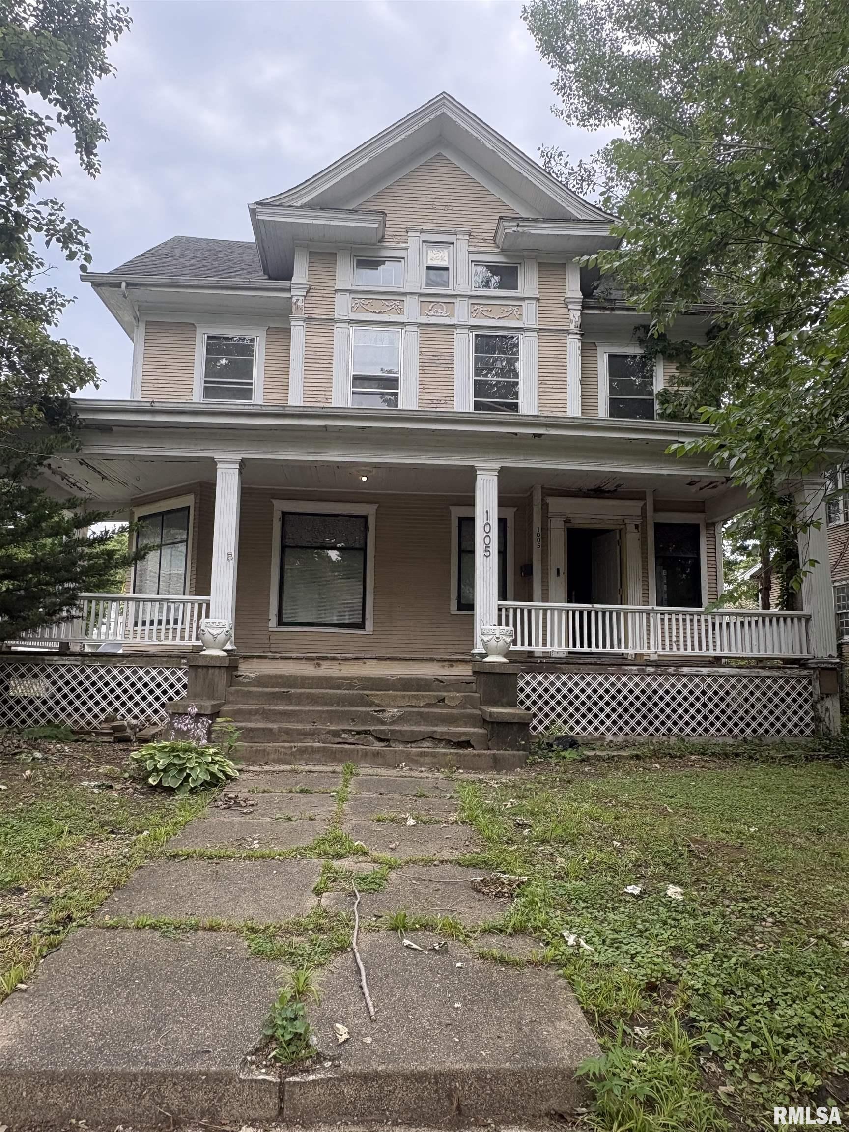1005 West Main Street Decatur, IL 62522 - Photo 2 of 10