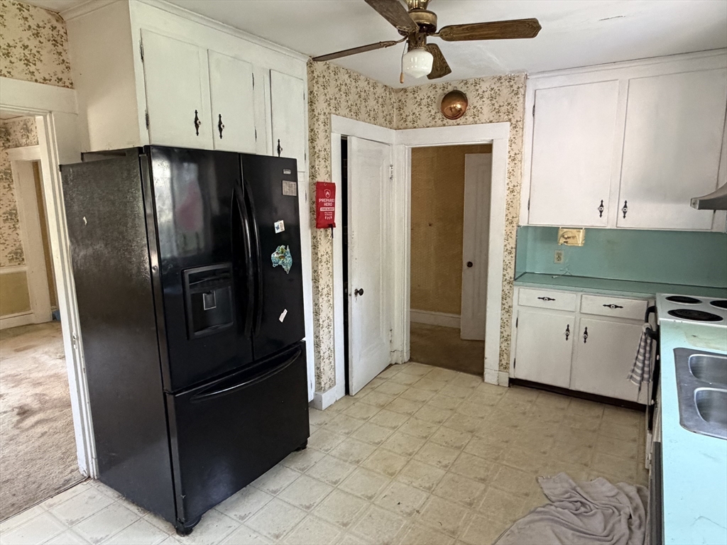 16 Ware Road Newton, MA 02466 - Photo 6 of 20