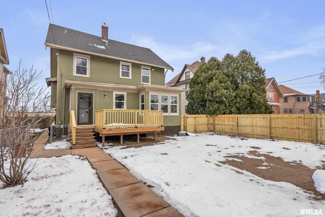 $289,000 | 1203 West Locust Street, Davenport, IA 52804