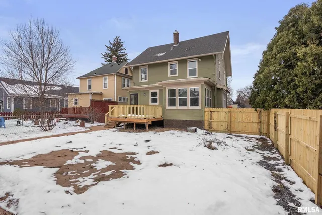 $289,000 | 1203 West Locust Street, Davenport, IA 52804