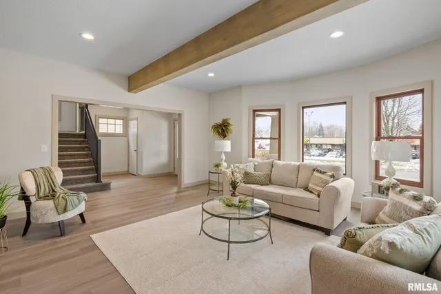 $289,000 | 1203 West Locust Street, Davenport, IA 52804