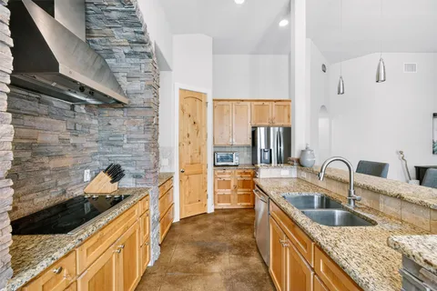 $575,000 | 15110 Lariat Trail, Austin, TX 78734