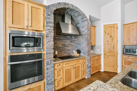 $575,000 | 15110 Lariat Trail, Austin, TX 78734