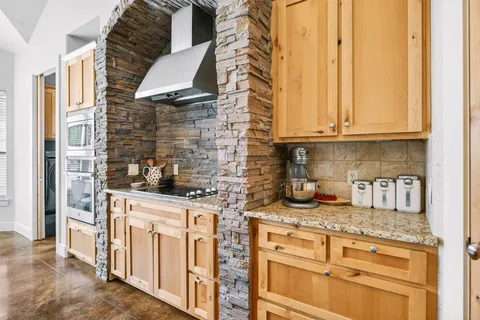 $575,000 | 15110 Lariat Trail, Austin, TX 78734