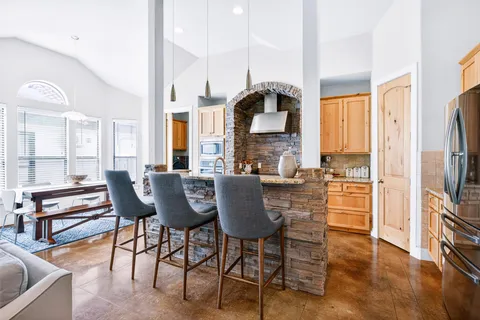 $575,000 | 15110 Lariat Trail, Austin, TX 78734