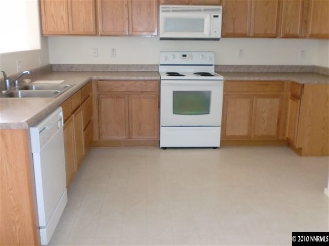 8807 Red Baron Boulevard Reno, NV 89506 - Photo 3 of 5 Photo 3