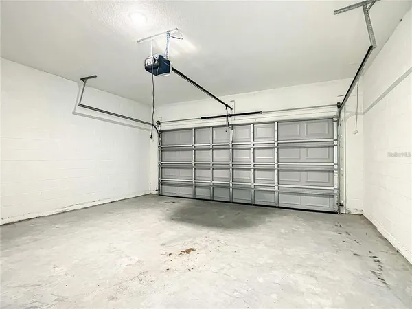 $1,950 | 406 Marion Oaks Trail, Ocala, FL 34473