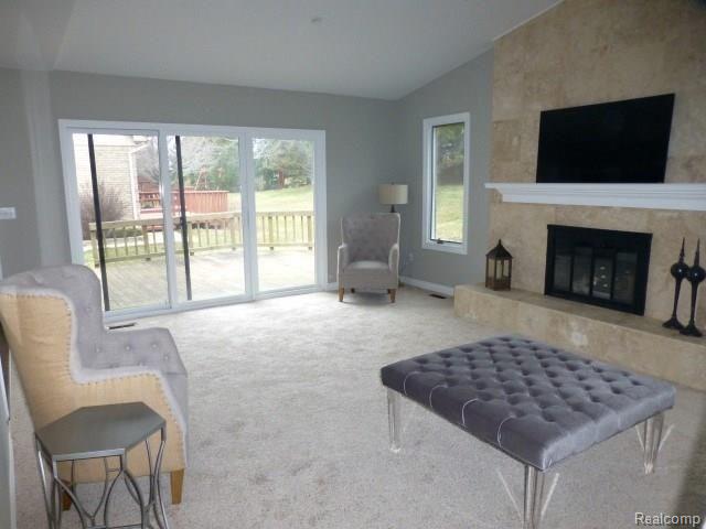 564 Rolling Green Circle Rochester Hills, MI 48309 - Photo 10 of 24