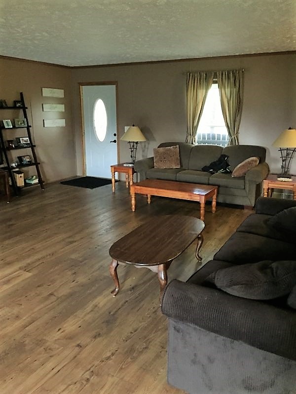 3306 Stultz Road Spencer, IN 47460 - Photo 3 of 20